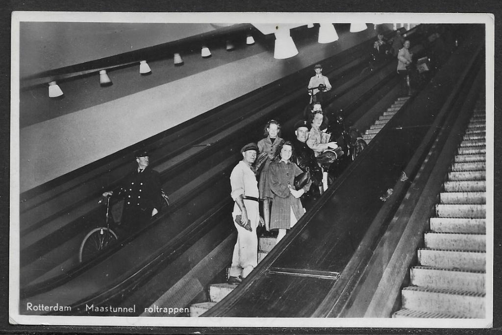 581 Rotterdam, Maastunnel Roltrappen, Verzamelen, Ophalen of Verzenden, Voor 1920, Gelopen, Zuid-Holland