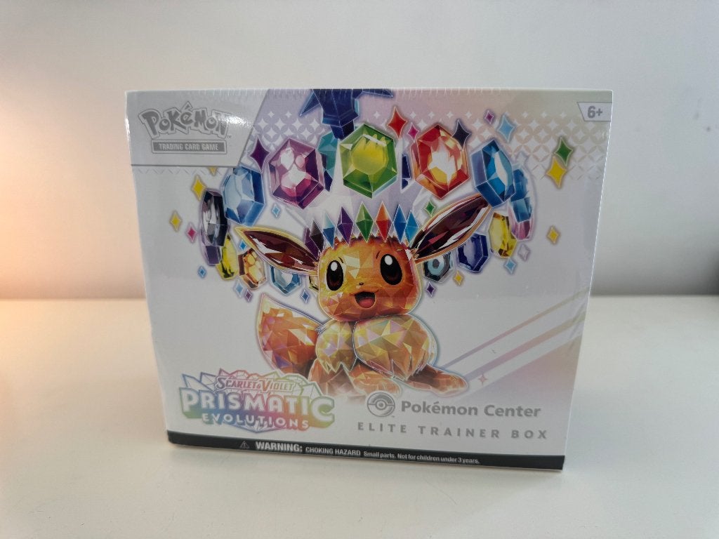 Pokémon Prismatic Evolutions Pokémon Center ETB, Ophalen of Verzenden, Nieuw, Boosterbox, Foil