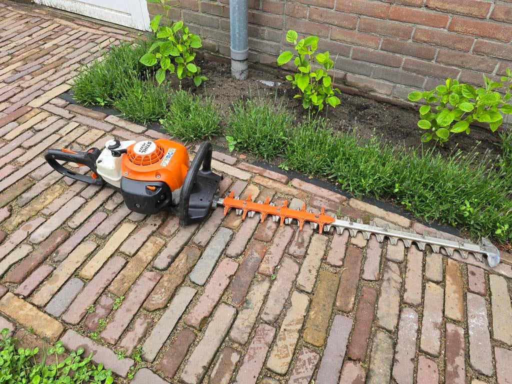 Stihl hs 82 r benzine heggenschaar 75 CM, Tuin en Terras, Ophalen of Verzenden, Gebruikt, Benzine