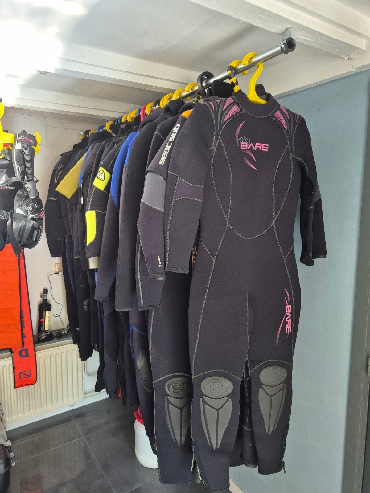 wetsuits diverse diktes en maten, Watersport en Boten, Duiken, Ophalen of Verzenden, Zo goed als nieuw, Duikpak