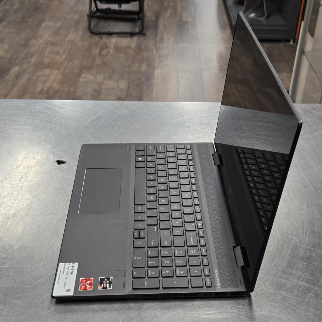 HP Envy x360 15,6'' Laptop Touchscreen, Computers en Software, Windows Laptops, HP, Zo goed als nieuw, Support@hp.com, 1501 Page Mill Road
Palo Alto, CA 94304
USA