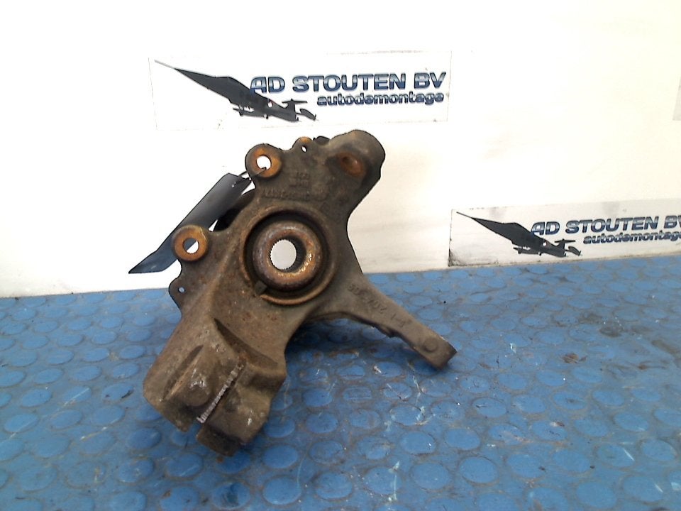 Fusee Links Voor Ford Focus 2 Wagon (2006-03/2012-09), Gebruikt, Henry-Ford-Straße  1, Köln 50735, , Duitsland, Ford-Werke GmbH
