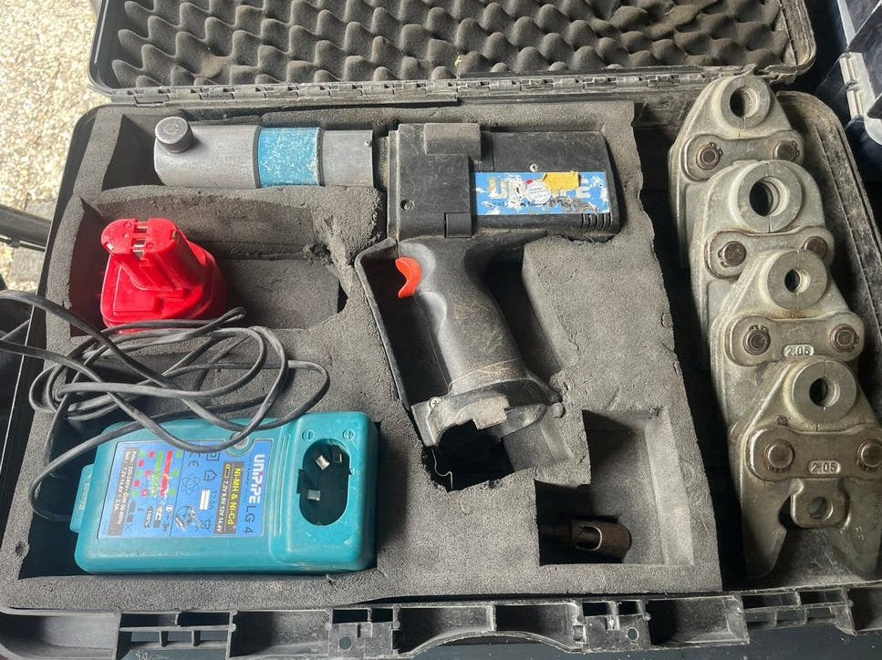 Unipipe LG 4 persmachine met toebehoren, Ophalen, Gebruikt, Overige typen, Overige merken