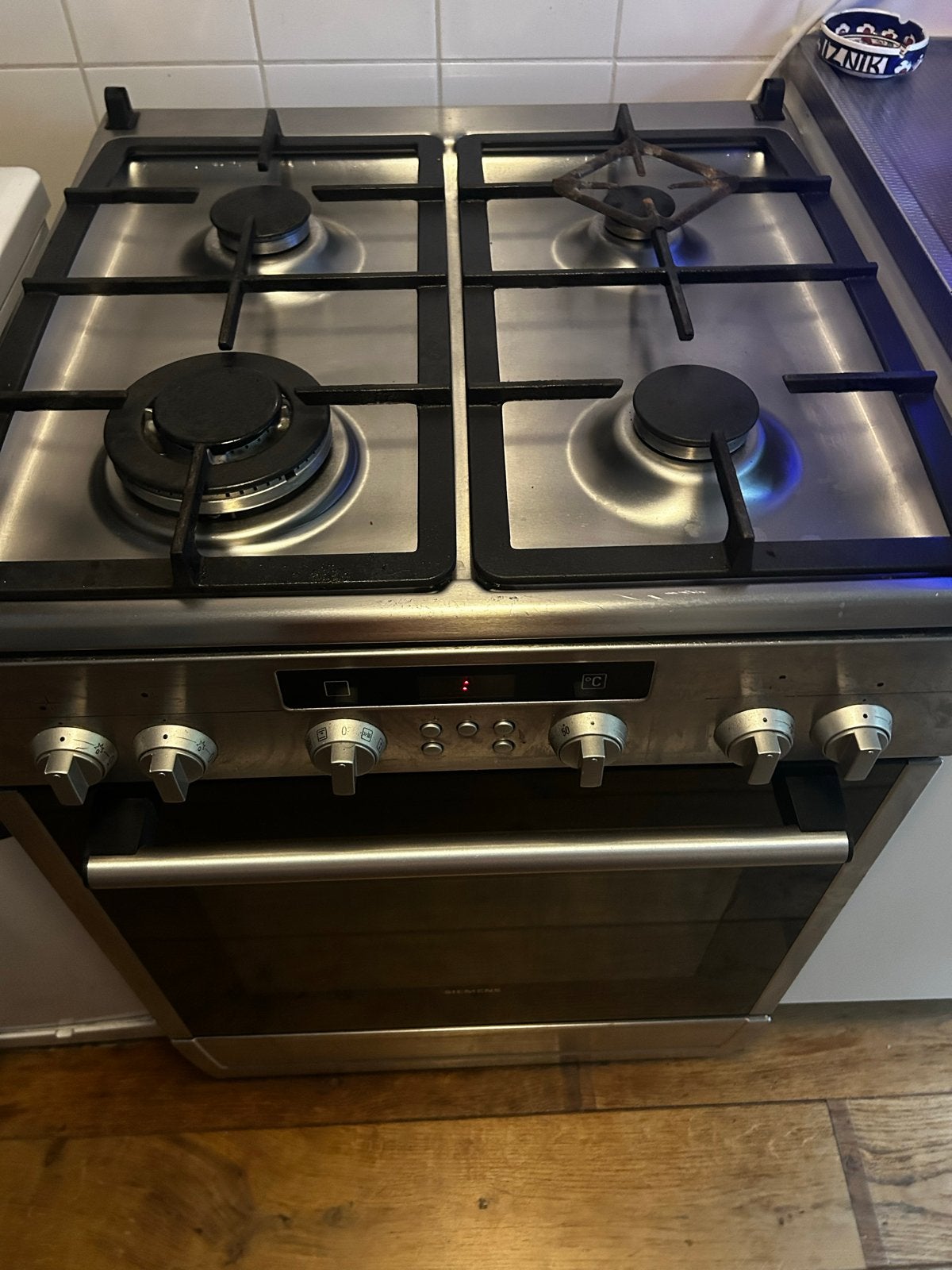 Siemens gasfornuis met defecte oven, Ophalen, 60 cm of meer, 4 kookzones, Gas