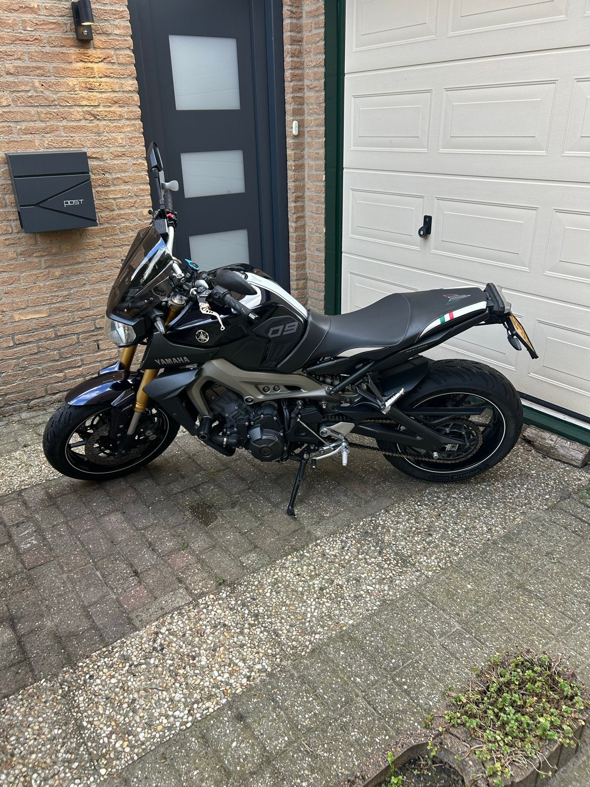 Yamaha MT-09 Naked Bike met sportuitlaat en div opties, Gebruikt, 3 cilinders, Particulier, Meer dan 35 kW