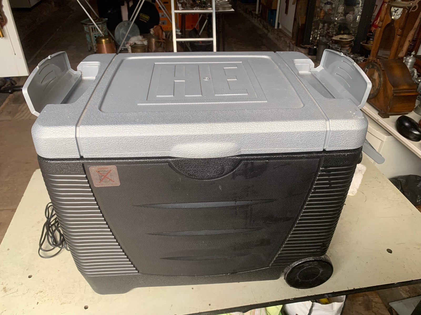 Grote verijdbare koelbox op 240 volt en 12 volt, Ophalen, Zo goed als nieuw