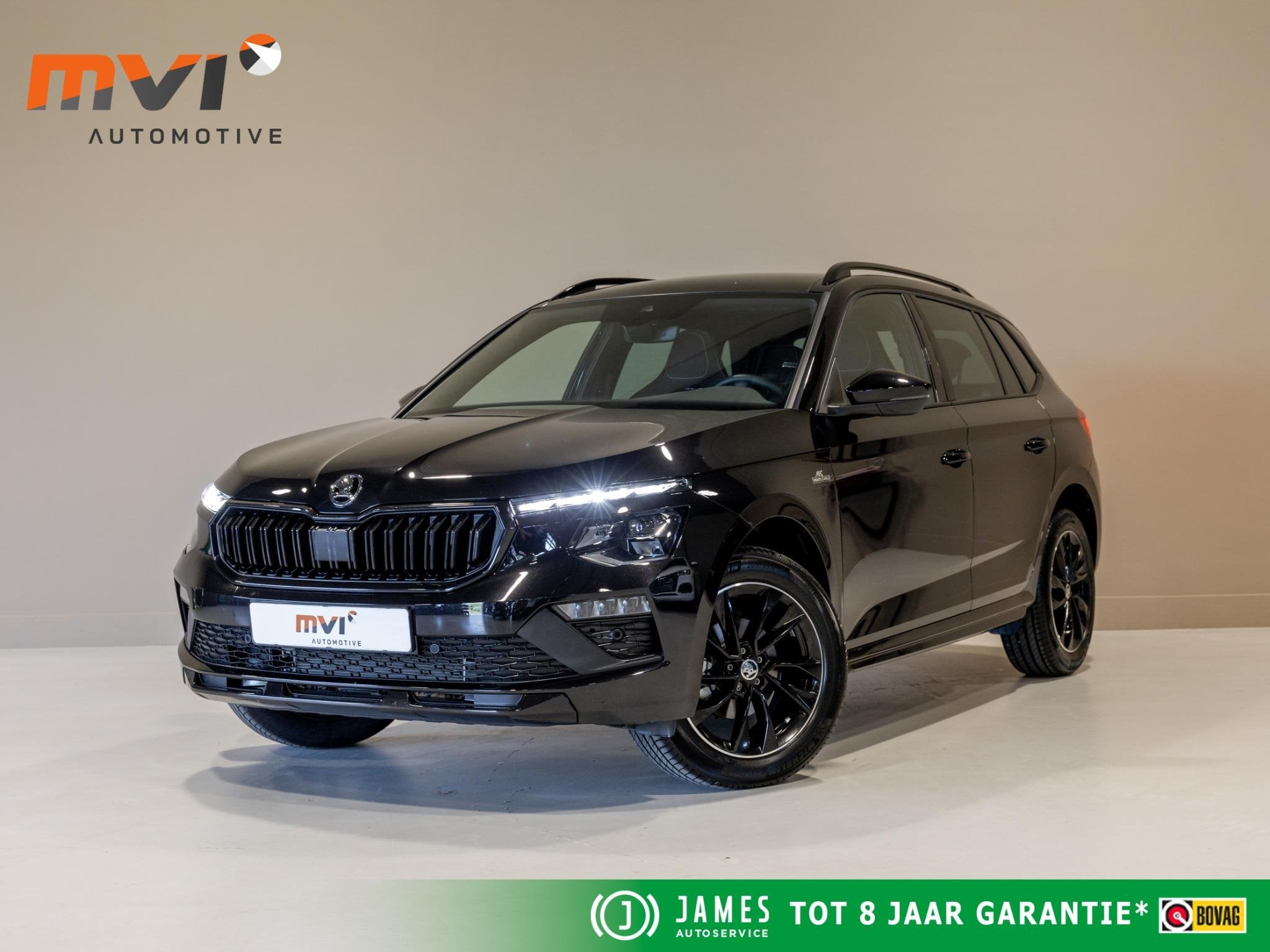 Skoda Kamiq 1.0 TSI Monte Carlo / 115pk / Panorama dak / Sto, Gebruikt, Met garantie (alle), Zwart, 3 cilinders
