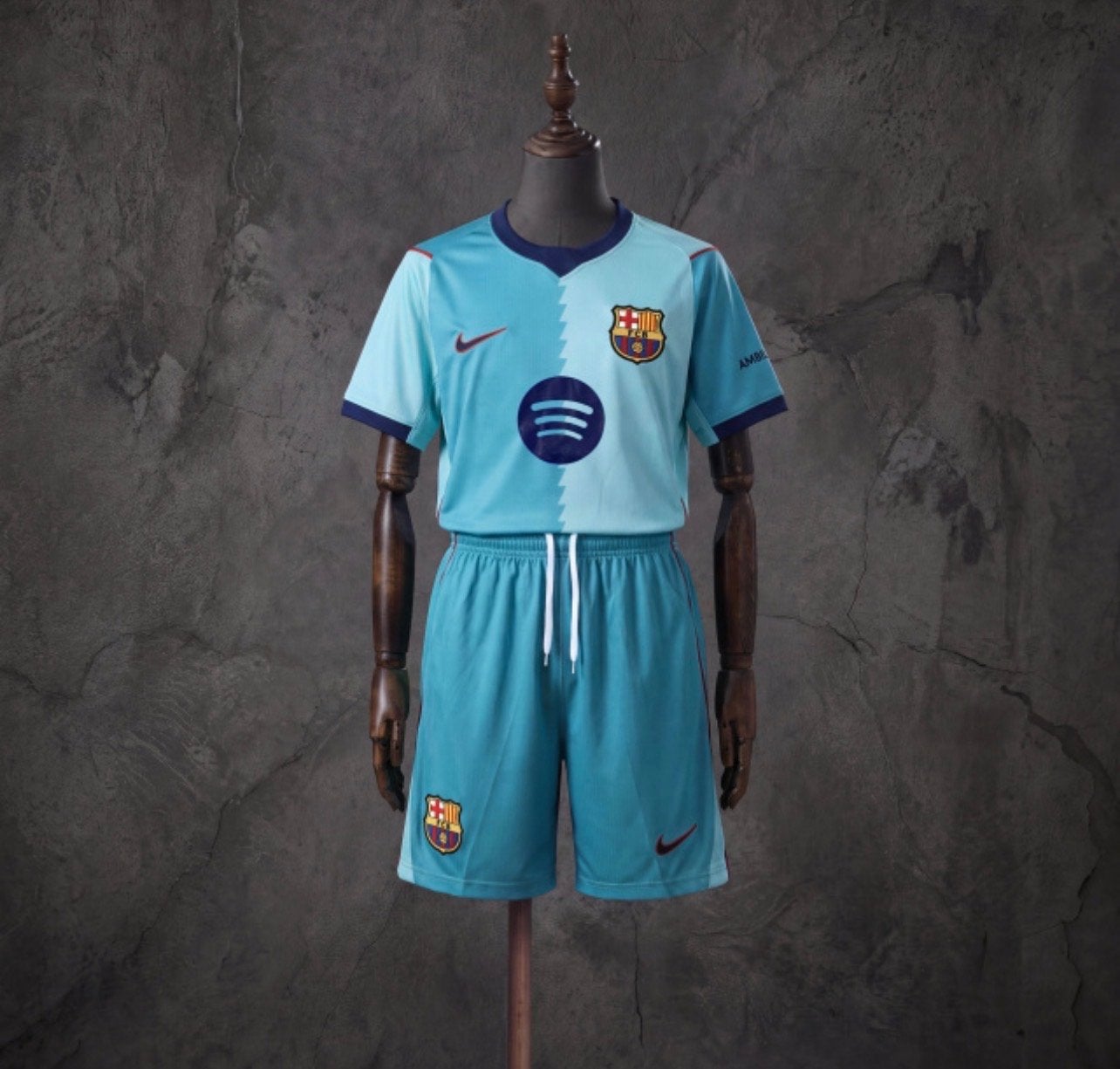 FC Barcelona Spotify Thuisshirt & Broekje Set -, Maat M, Ophalen of Verzenden, Nieuw, Set