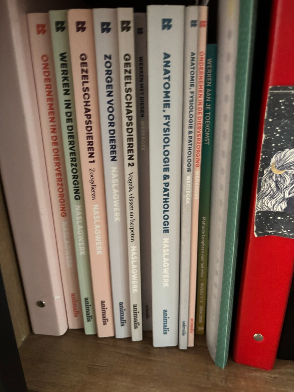Animalis Werkboeken Dierverzorging (diverse titels), Ophalen of Verzenden, Zo goed als nieuw, Overige niveaus, Overige vakken