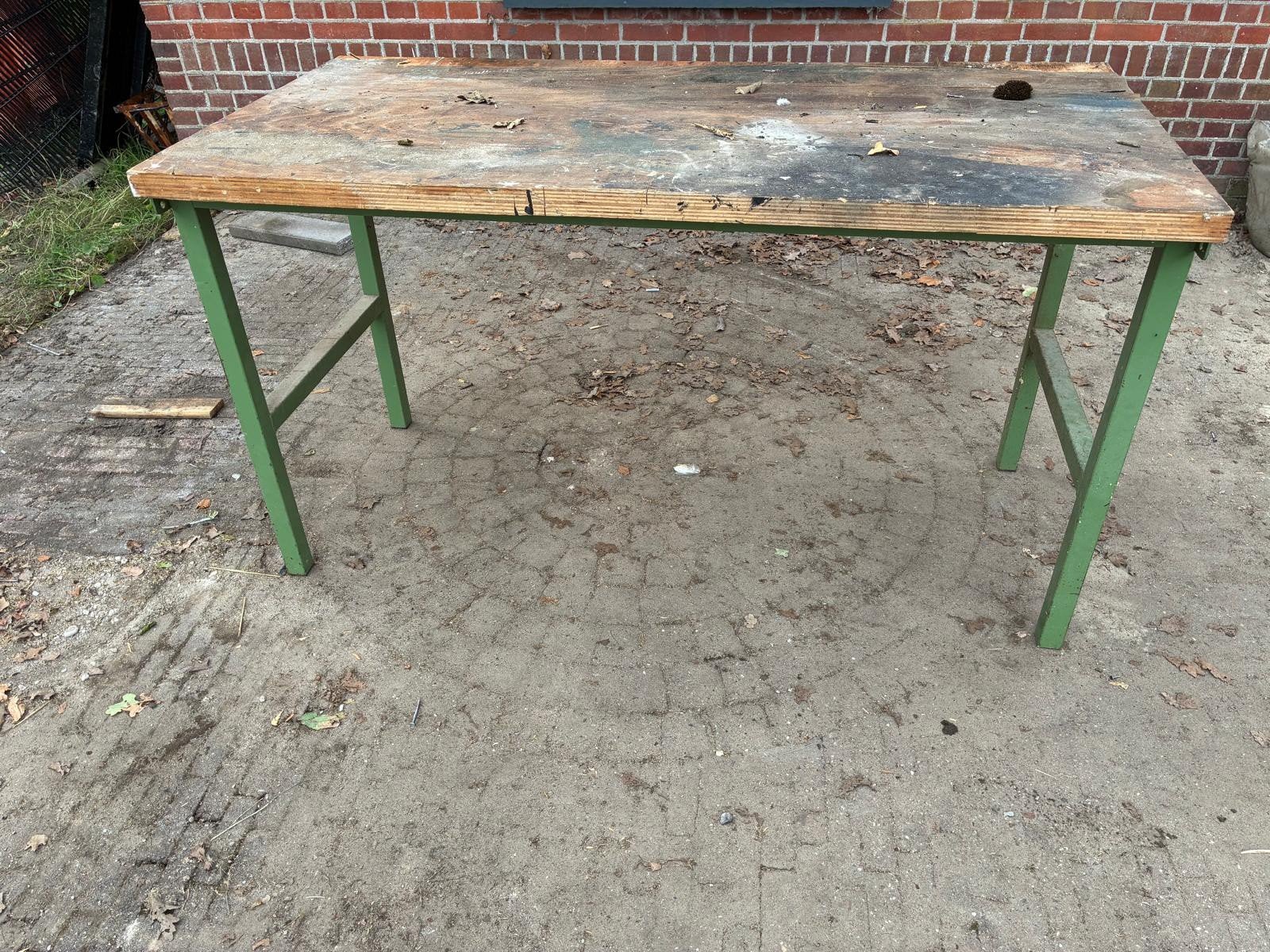 Werkbank met dik houten blad(waterschade), Doe-het-zelf en Verbouw, Werkbanken, Ophalen, Gebruikt, 170 cm of meer