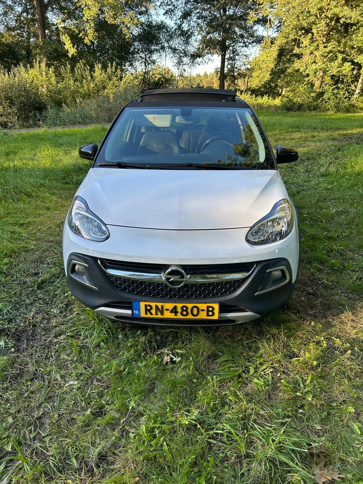 Opel ADAM 1.0 Turbo 66KW Start&stop 3D 2018 Wit, Auto's, Voorwielaandrijving, ADAM, 40 €/maand, Zwart