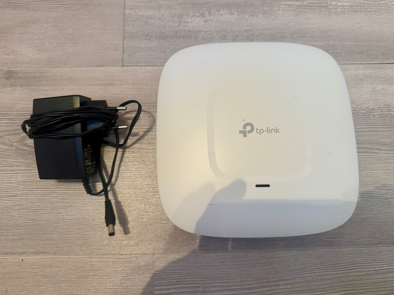 2x TP-Link EAP245 v1 WiFi Access Point., Ophalen of Verzenden, Gebruikt, Router