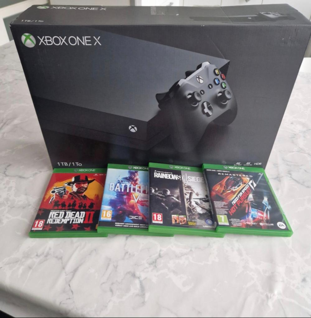 Xbox One X Console 1TB, Spelcomputers en Games, Spelcomputers | Xbox One, Met games, Ophalen of Verzenden, Zo goed als nieuw, 1 TB