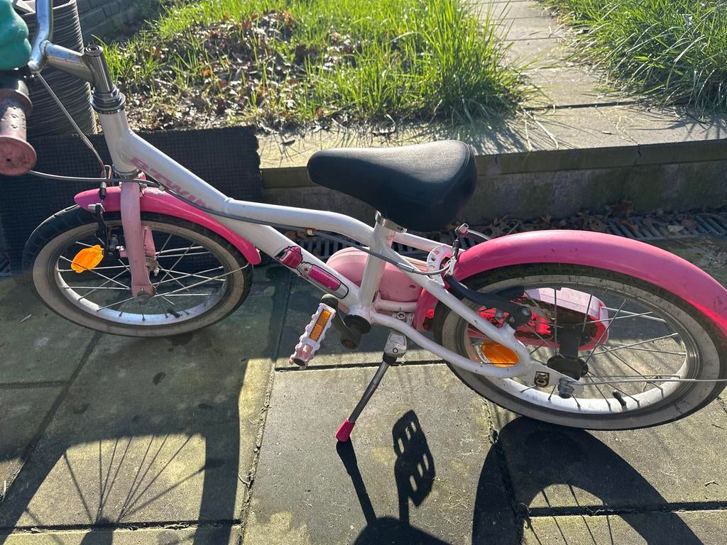 Meisjesfiets Decathlon Btwin 4-7 jaar, Fietsen en Brommers, Fietsen | Meisjes, Gebruikt, 16 inch, Handrem, Ophalen
