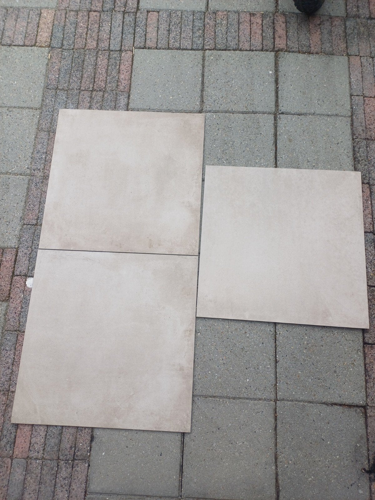 Nieuwe keramische vloertegels, lichtgrijs, 60x60 cm, Ophalen, 60 cm of meer, Nieuw, Minder dan 5 m²