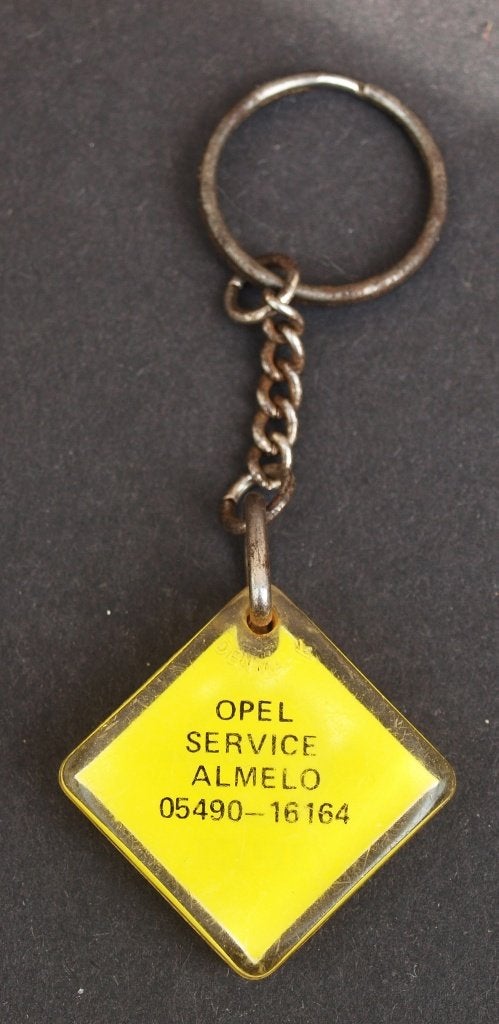Sleutelhanger - Opel Kamp Almelo - Jaren ’80 - NIEUW, Verzamelen, Sleutelhangers, Ophalen of Verzenden, Nieuw