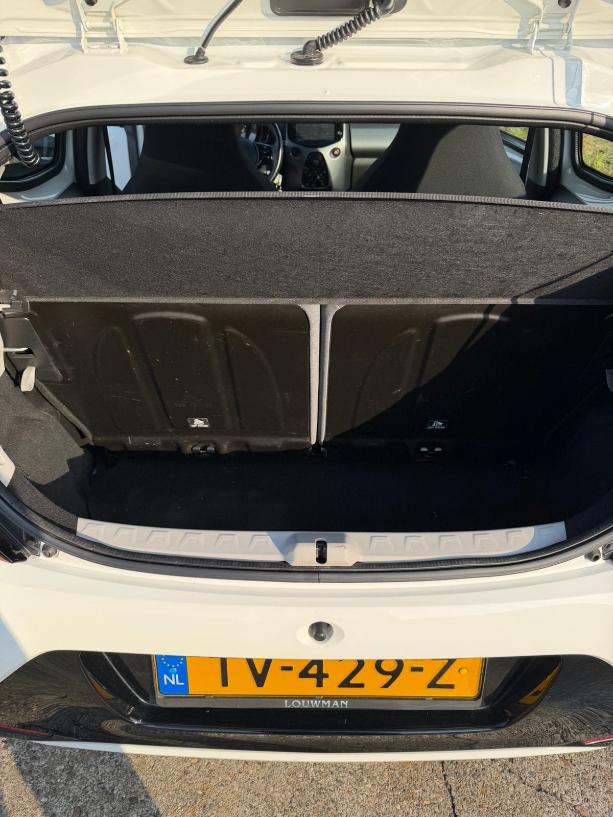 Foto 20 van Toyota Aygo 1.0 Vvt-i X-Play 5D 2018 Wit camera