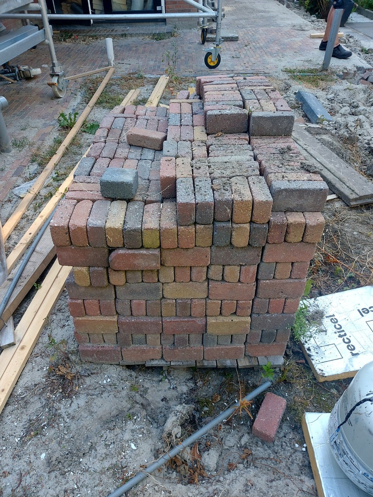 klinkers waaltjes, Ophalen, Beton, Klinkers