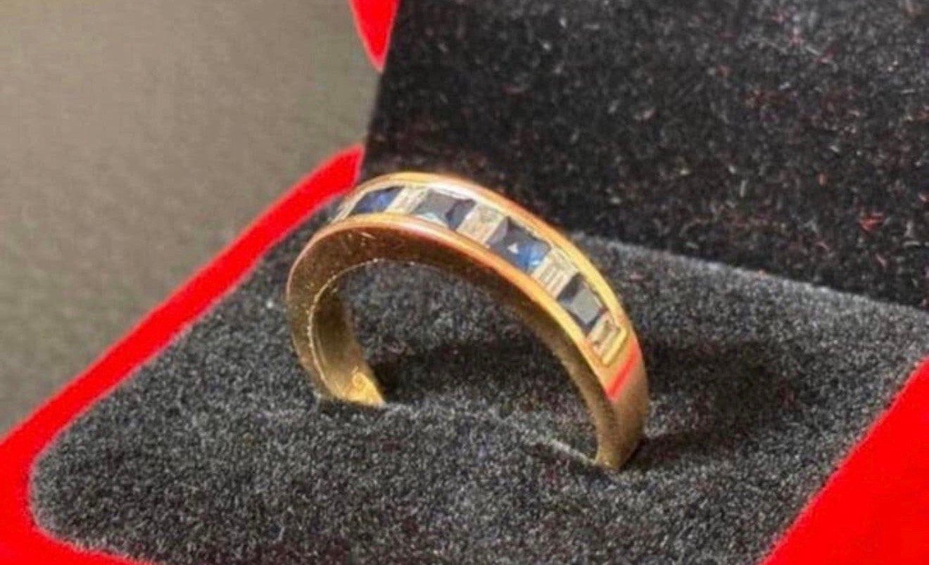 18 karaat gouden ring met natuurlijke diamant/ certificaat!, 18 tot 19, Nieuw, Ophalen of Verzenden, Met edelsteen