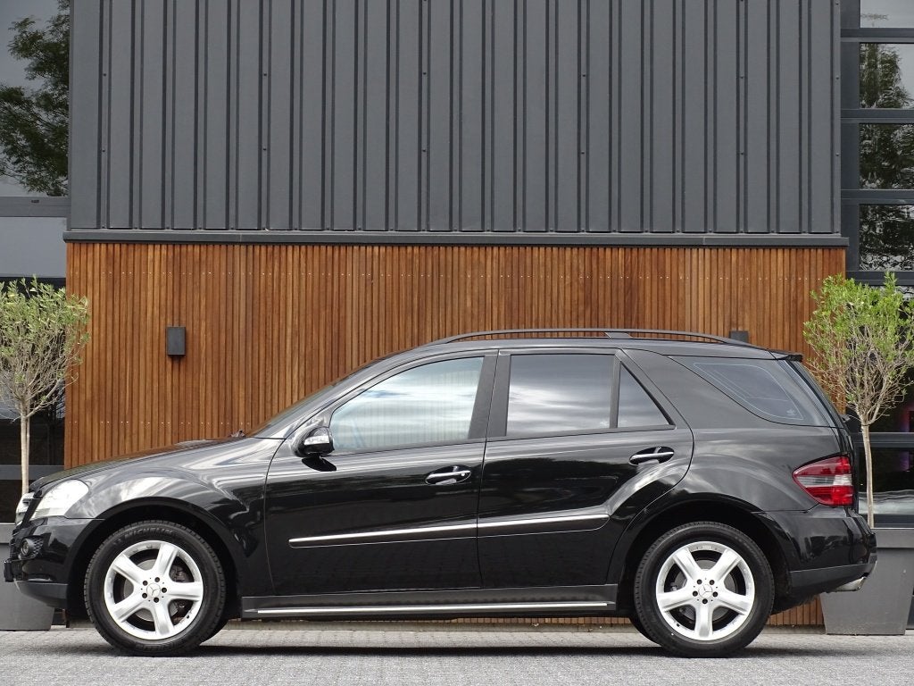 Mercedes-Benz M-Klasse 350 272PK V6 / Youngtimer / Xenon / A, Automaat, Gebruikt, Zwart, Zwart