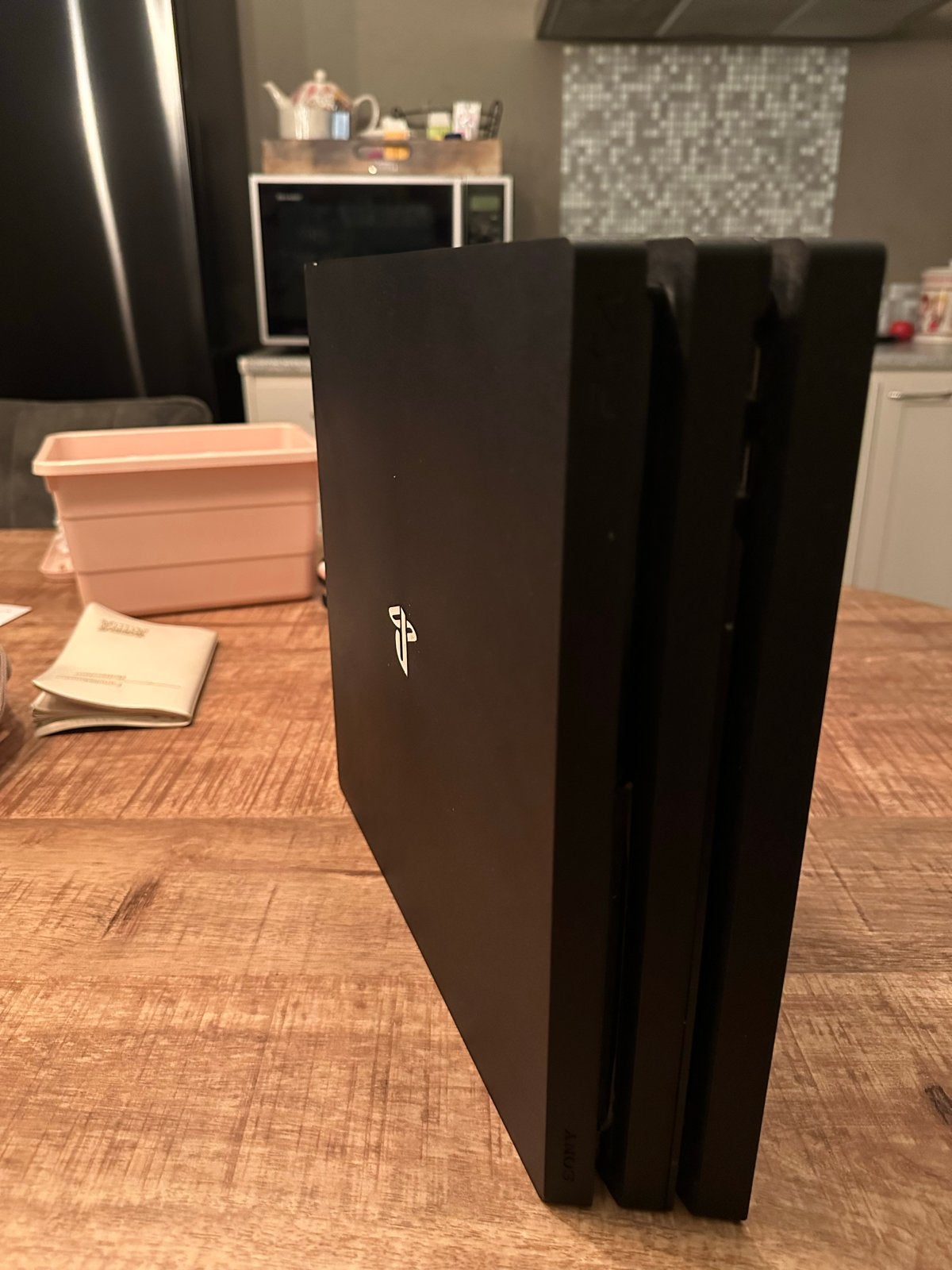 PlayStation 4 Pro 1TB, Spelcomputers en Games, Spelcomputers | Sony PlayStation 4, Met games, Ophalen of Verzenden, Zo goed als nieuw