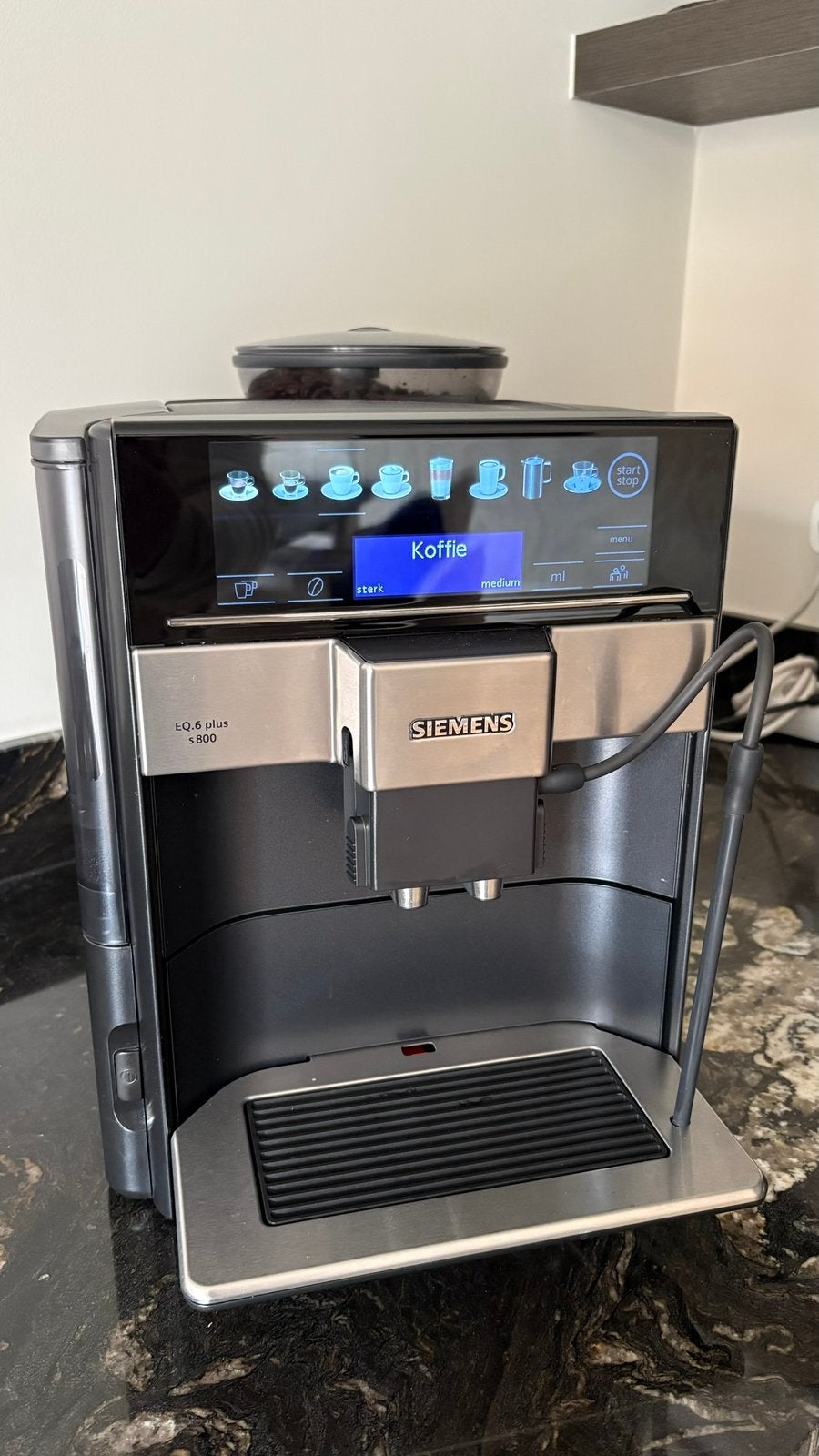Siemens EQ.6 s800 volautomatische espressomachine, Ophalen, Overige typen, Zo goed als nieuw, Siemens