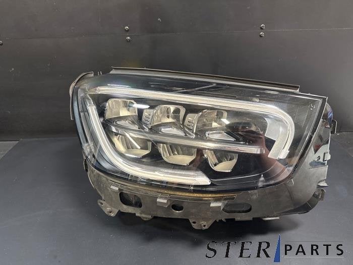 Koplamp rechts van een Mercedes GLC-Klasse, Gebruikt, -, Ophalen of Verzenden, -