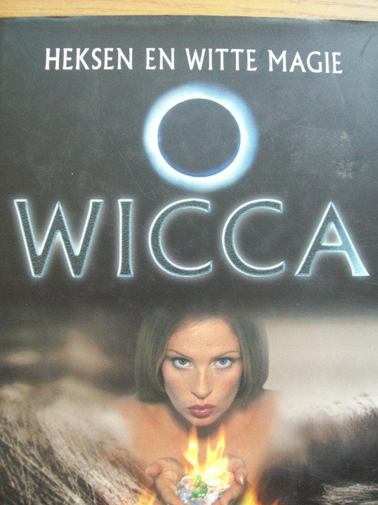 Wicca  Heksen en Witte Magie, Boeken, Verzenden, Zo goed als nieuw, Lucy Summers
