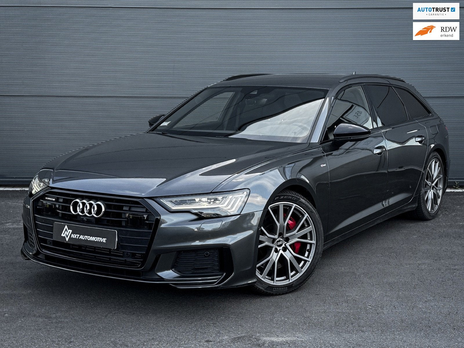 Audi A6 Avant 55 TFSI-e quattro Competition S-Line, HUD, Mat, Auto's, Audi, Automaat, Dealer onderhouden, Gebruikt, Euro 6