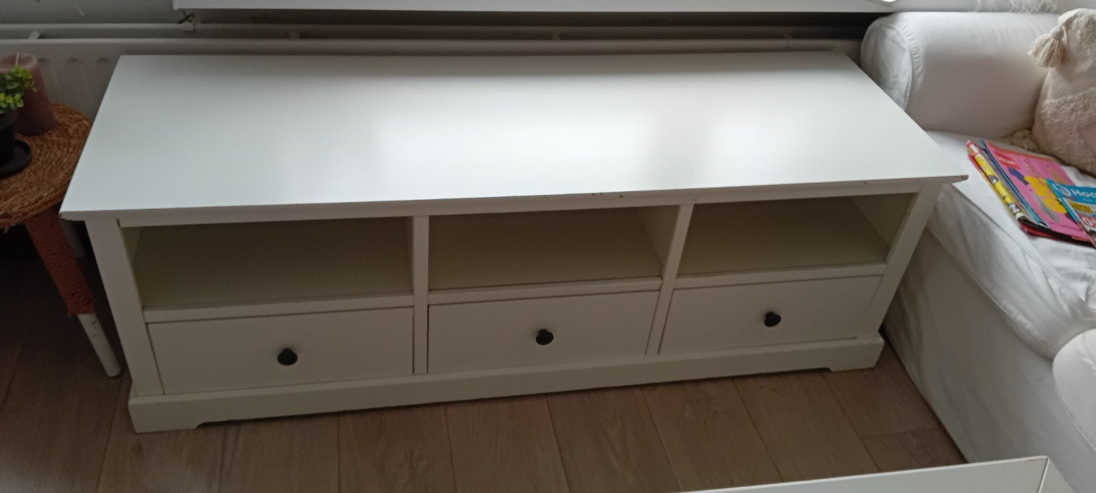 Leuk, wit, Liatorp tv meubel (Ikea- 145x49x45), Ophalen, Gebruikt, 25 tot 50 cm, Minder dan 100 cm