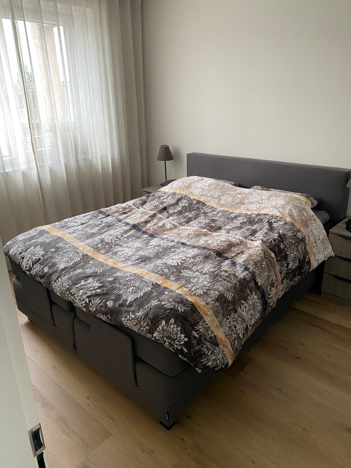 Elektrische boxspring 160 x 210, Huis en Inrichting, Slaapkamer | Boxsprings, Ophalen, 210 cm, Tweepersoons, Zo goed als nieuw