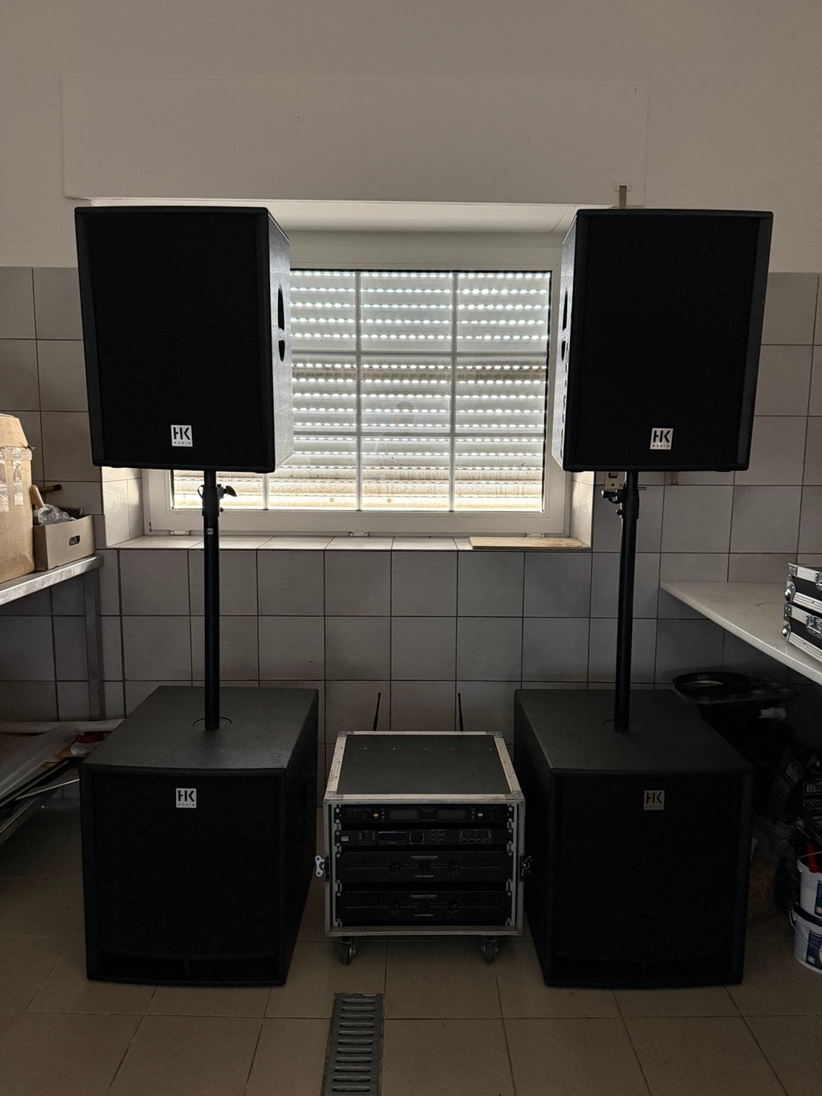 HK Audio Pro15 & Pro18 complete PA-installatie, Muziek en Instrumenten, Ophalen, Gebruikt, 1000 watt of meer, P.A.