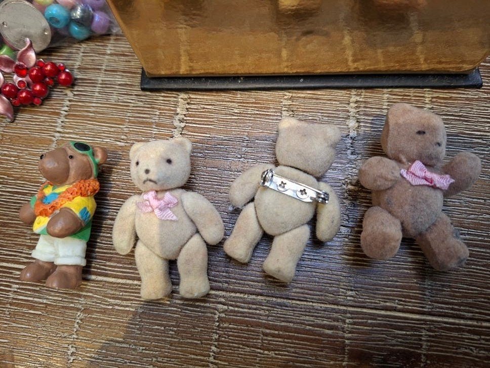 4 beren broches te koop, Ophalen, Zo goed als nieuw, Overige kleuren, Armband