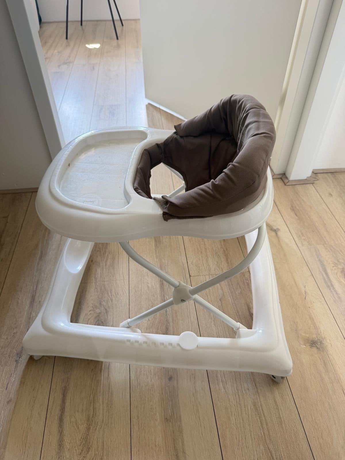 Bambino babywalker - wit met bruine zitting, Ophalen, Gebruikt