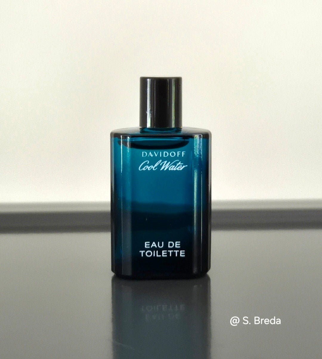 Davidoff - Cool Water - volle miniatuur, Ophalen of Verzenden, Zo goed als nieuw, Miniatuur, Gevuld