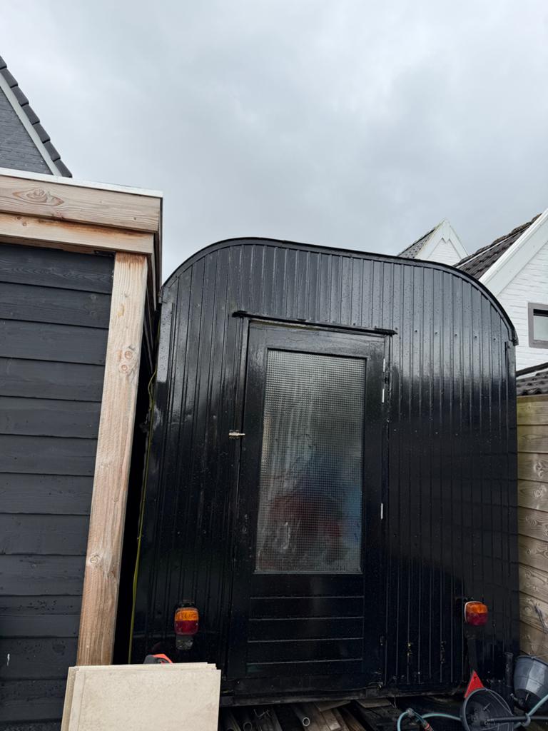 Gele Pipo wagen enkelas - achterkant zwart geverfd, Ophalen, Gebruikt, 250 tot 500 cm, Overige typen