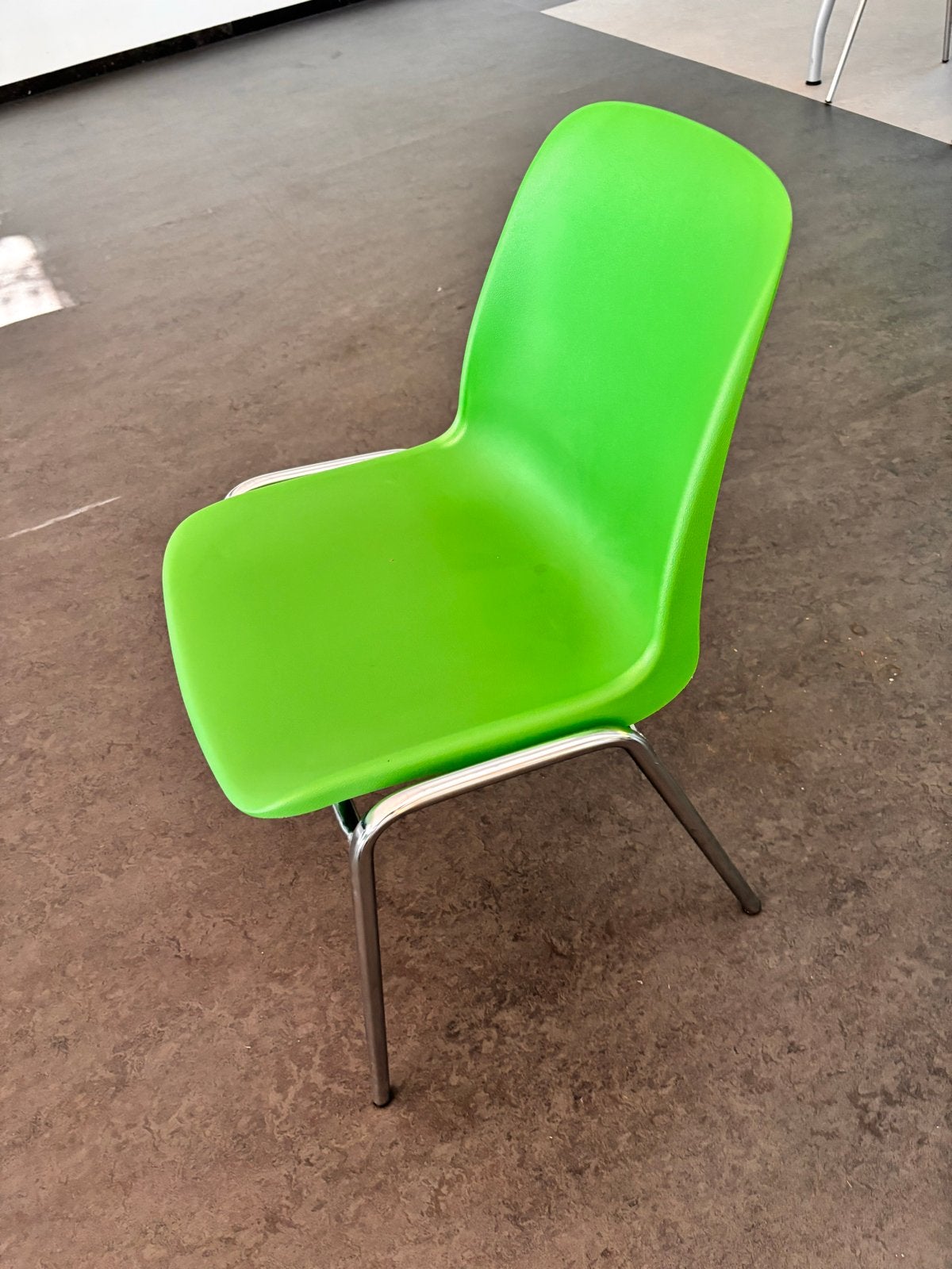 27x Kantinestoel Groen - Gebruikt, Kunststof, Gebruikt, Overige kleuren, Ophalen of Verzenden