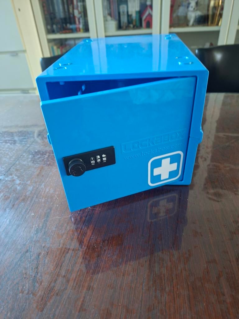 Opberg box kluis medicatie, Ophalen