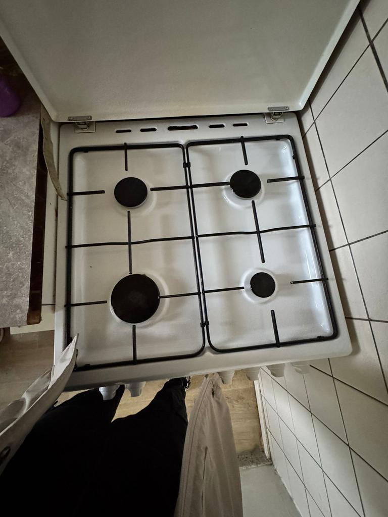 Etna Vrijstaand Gasfornuis met Oven, Witgoed en Apparatuur, Fornuizen, Ophalen, Gebruikt, 4 kookzones, Gas