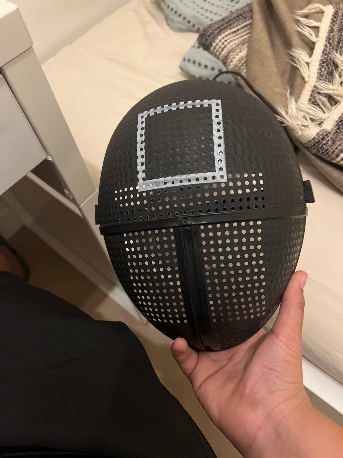 Squid Game Masker - Vierkant, Hobby en Vrije tijd, Ophalen, Gebruikt, Feestartikel, Halloween of Griezel