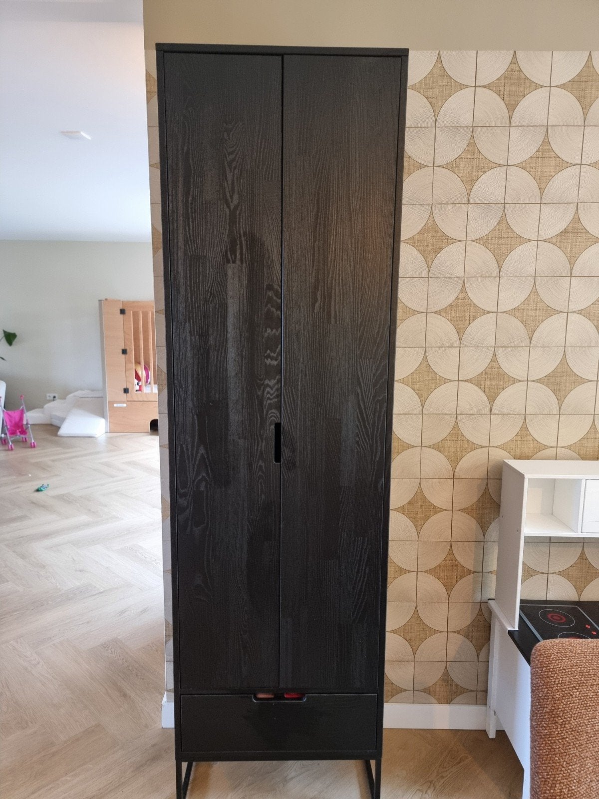 Woood Silas hoge kast, Ophalen, Modern en functioneel, 200 cm of meer, Met lade(s)