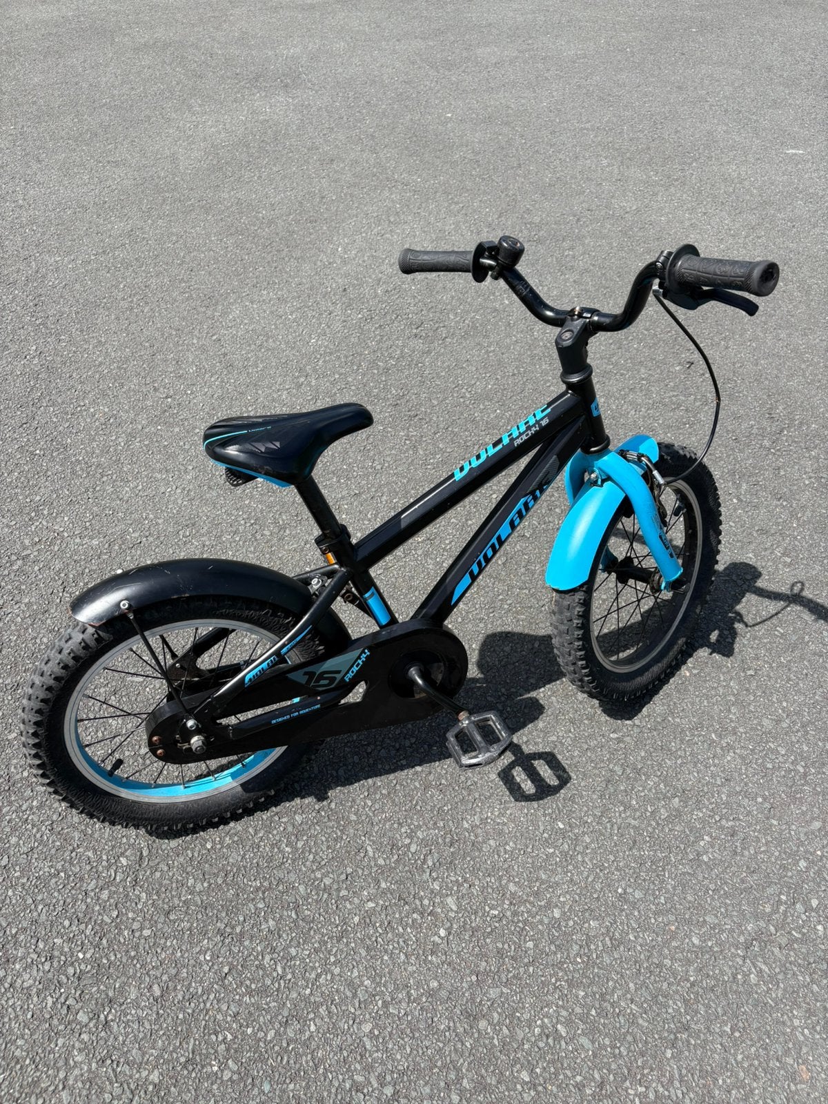 Kinderfiets Volare Rocky 16 inch Blauw, Ophalen, Gebruikt, Terugtraprem, 16 tot 20 inch