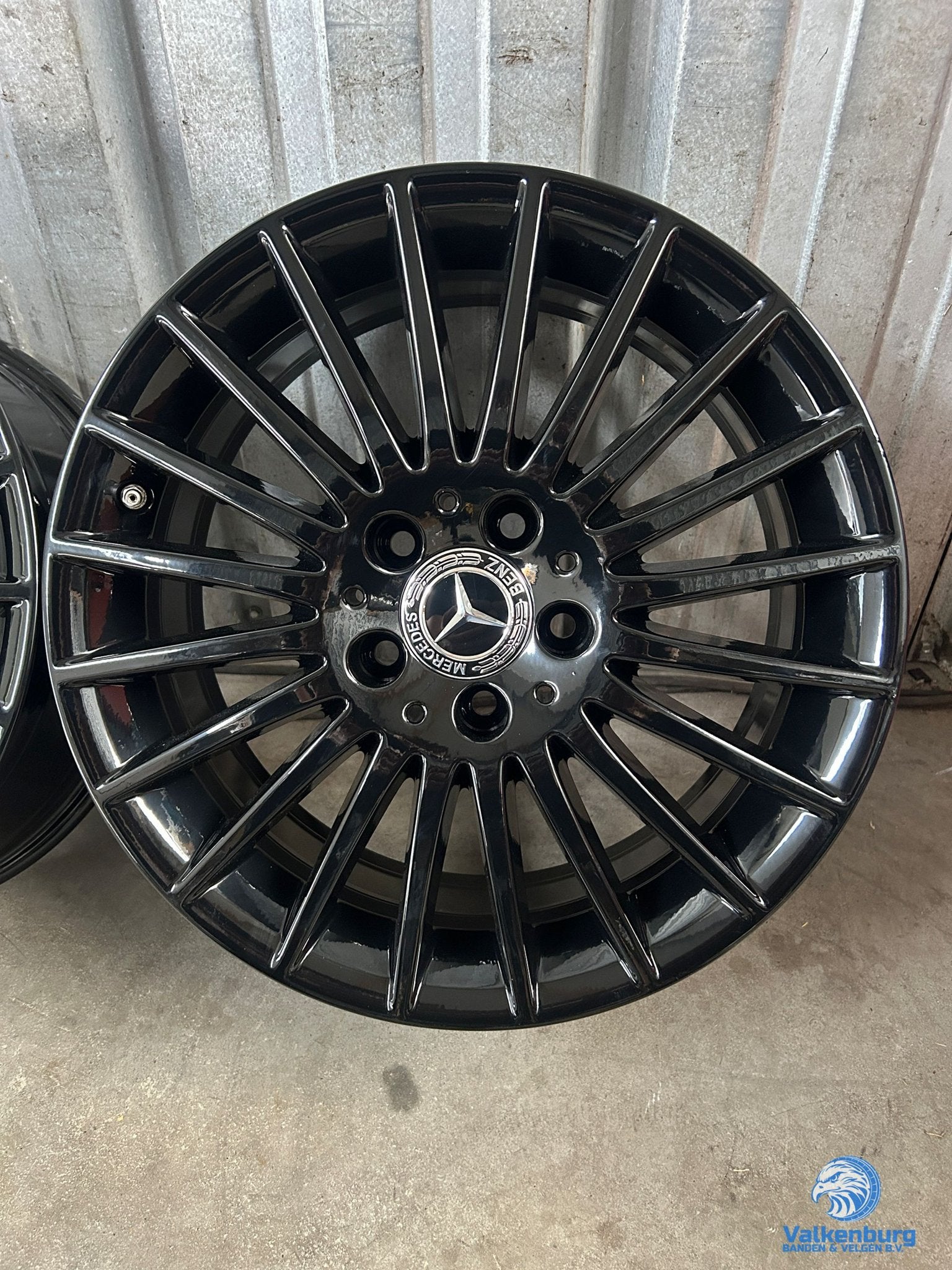 Originele Mercedes Vito V-klasse W447 EQV 17 inch TPMS zwart, Auto-onderdelen, Gebruikt, Velg(en), -, -