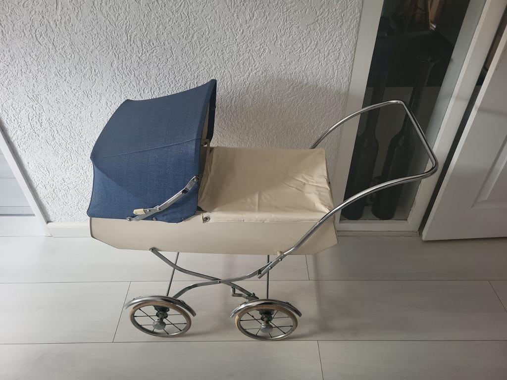 Vintage poppenwagen retro, Ophalen of Verzenden, Gebruikt, Overige merken