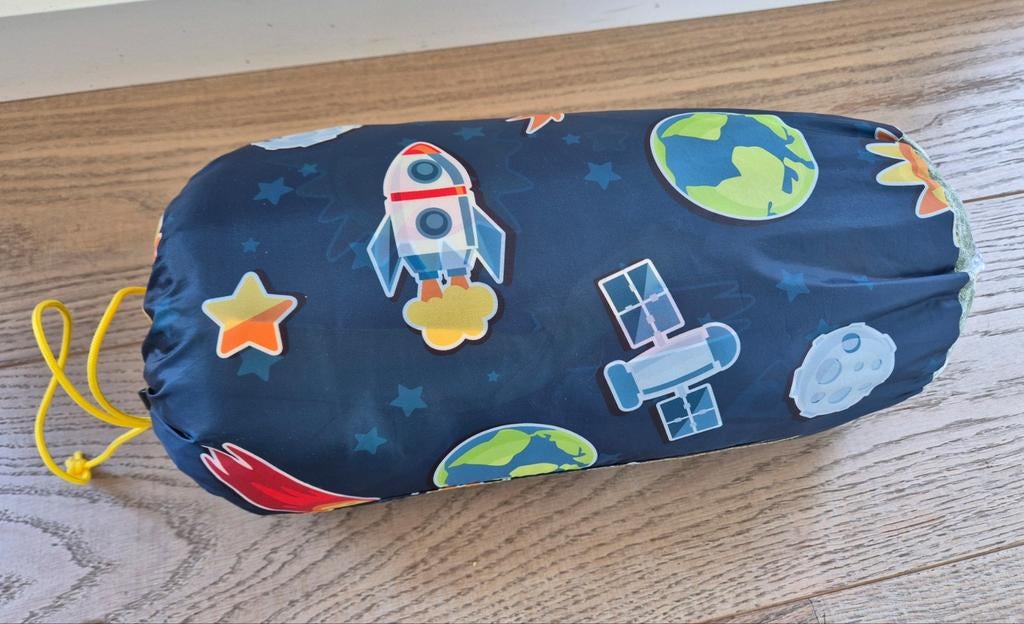 Kinder slaapzak ruimte thema 142x66 cm, zo goed als nieuw, Ophalen of Verzenden, Zo goed als nieuw