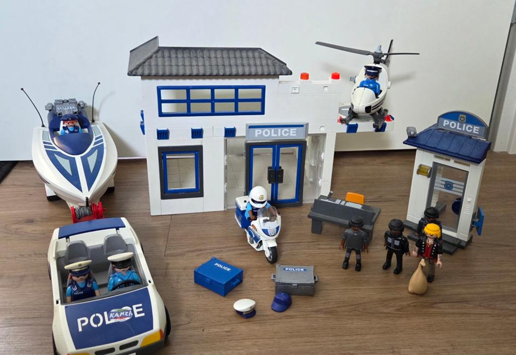 Playmobil Politiebureau, gevangenis, voertuigen en helikopte, Ophalen of Verzenden