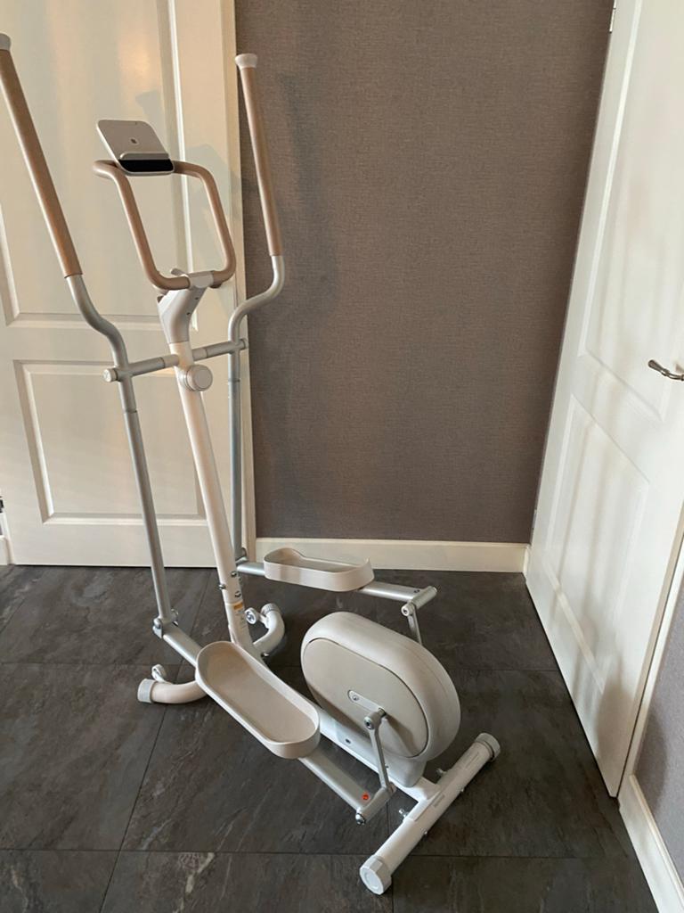Domyos Crosstrainer - Zo goed als nieuw, Ophalen, Armen, Zo goed als nieuw, Crosstrainer