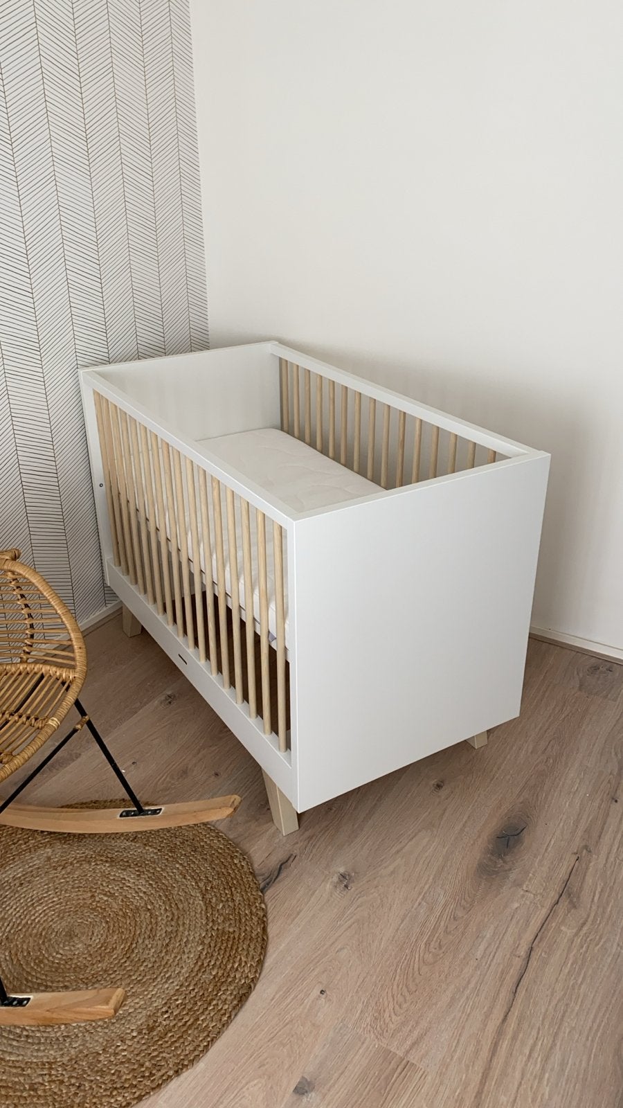 Maisons Du Monde Vintage Babybed met Spijlen, Ophalen, Verstelbaar, Wit, 190 cm of minder