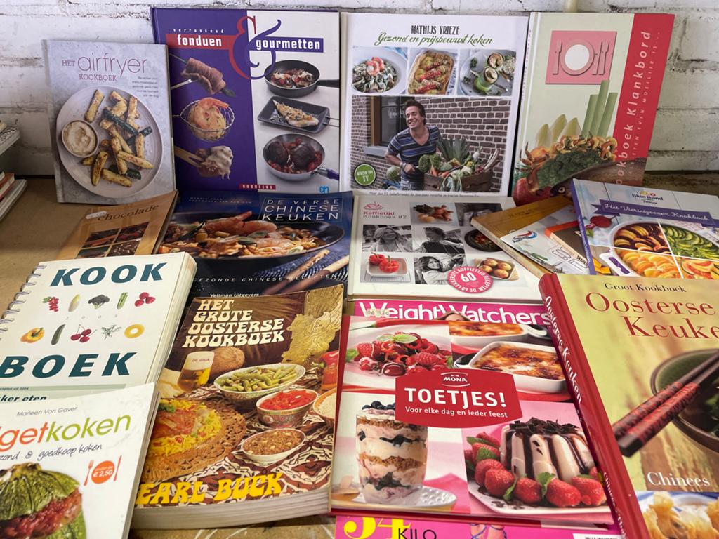 Diverse Kookboeken: Gezond, Oosters, Airfryer & meer!, Gelezen, Hoofdgerechten, Azië en Oosters, Ophalen of Verzenden