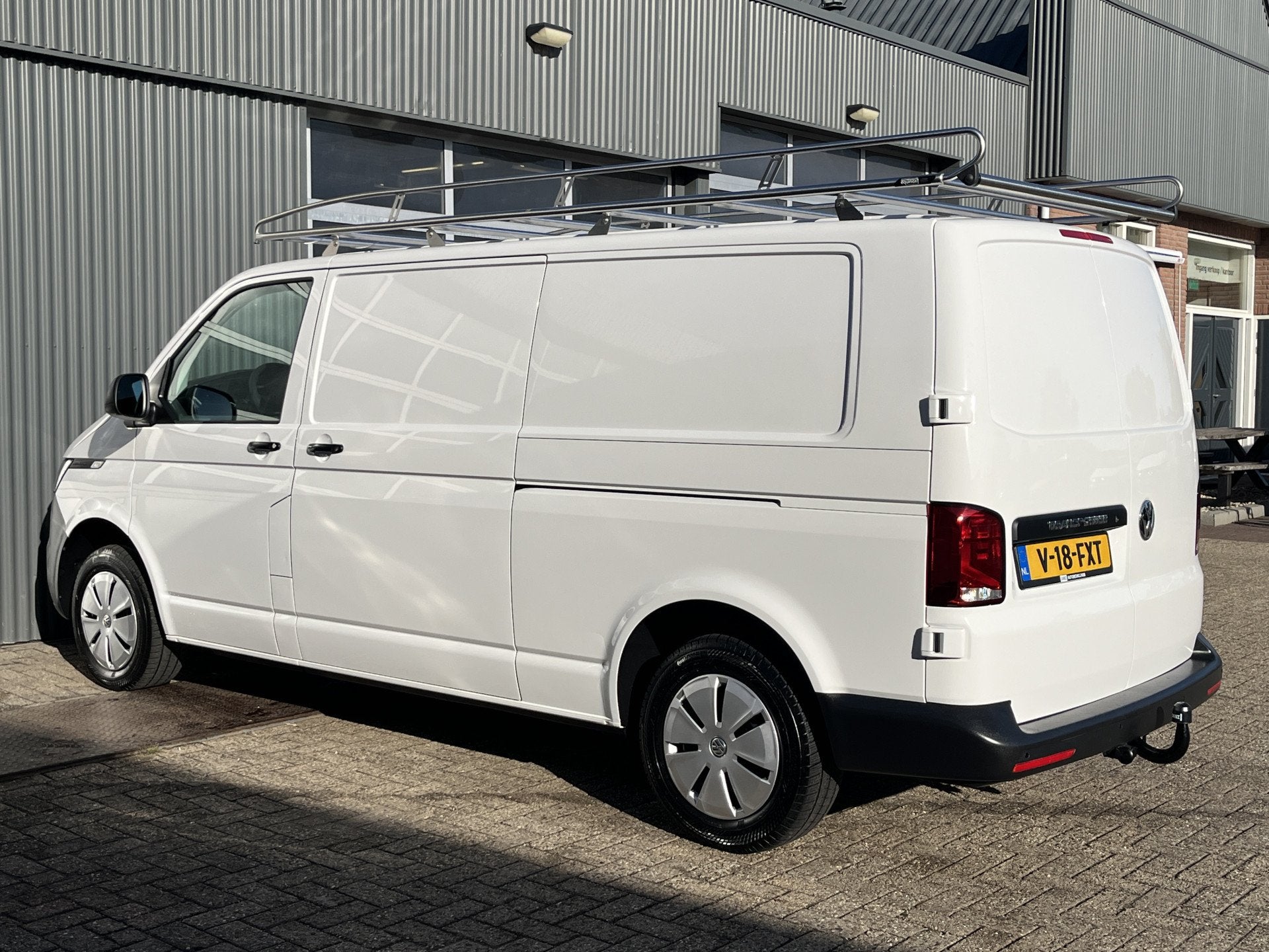 Volkswagen Transporter 2.0 TDI L2H1 150pk dubbele schuifdeur, Voorwielaandrijving, Stof, Gebruikt, 4 cilinders